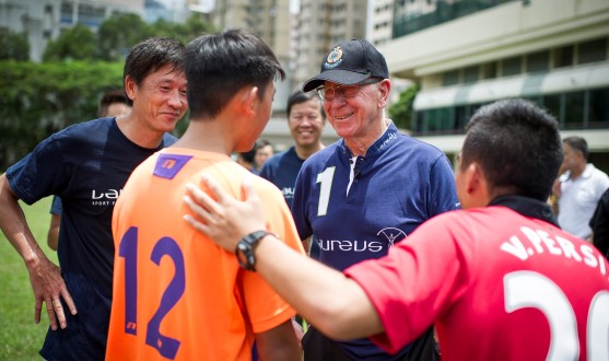 bobby_charlton_youth_sports_charity